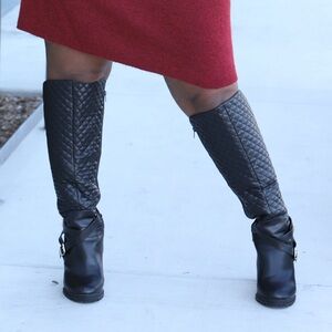 Buckle strap knee high wide calf boots blk with heels size US 9/Uk 7/EU 40 E
